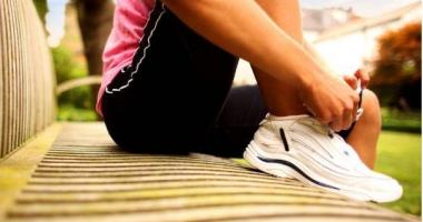 Si corres, asegúrate de utilizar las zapatillas adecuadas para evitar lesiones deportivas