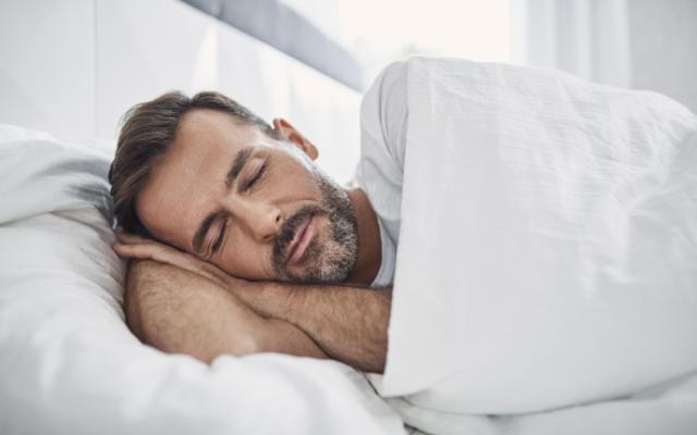 Hombre durmiendo